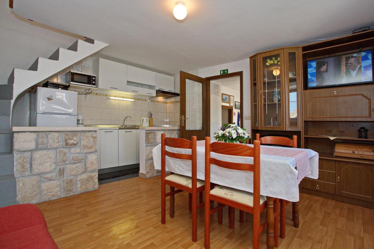 Вилла House Tina Омиш Экстерьер фото